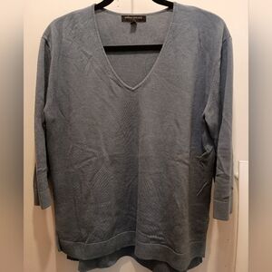 Banana Republic, 3/4 sleeve, V neck sweater. Size medium